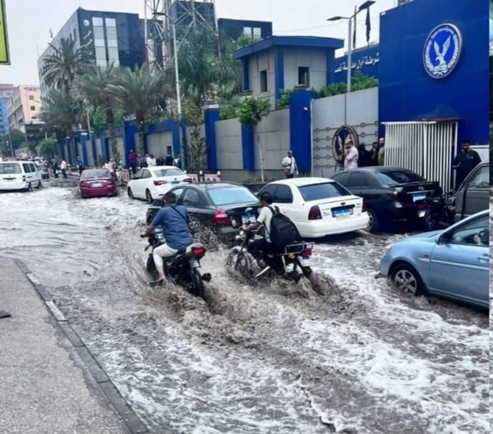 أمطار غزيرة في عز الصيف.. سر الظاهرة المناخية الغريبة التي ضربت مصر أمطار غزيرة في عز الصيف.. سر الظاهرة المناخية الغريبة التي ضربت مصر