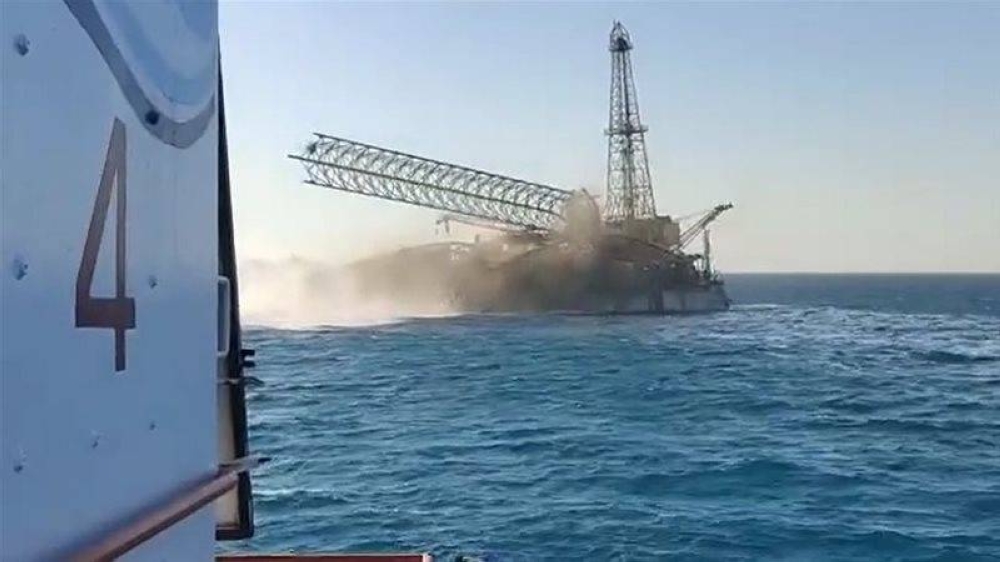 وفاة 4 وإصابة آخرين في غرق «حفار السويس»