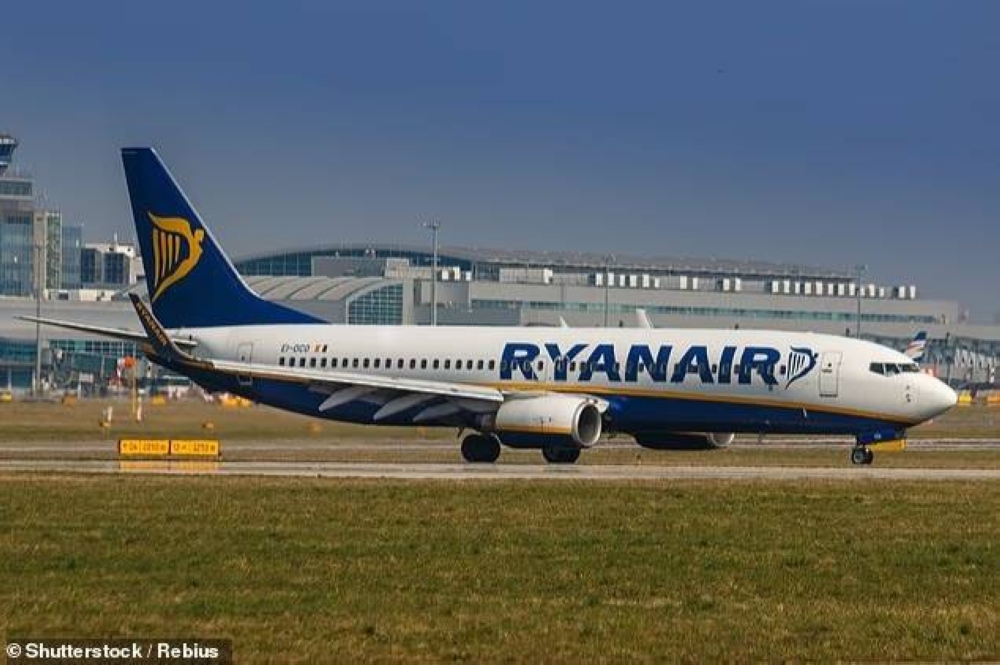 بسبب إضرابات فرنسا.. شركة طيران إيرلندية تلغي 170 رحلة وتُربك 30 ألف مسافر بسبب إضرابات فرنسا.. شركة طيران إيرلندية تلغي 170 رحلة وتُربك 30 ألف مسافر