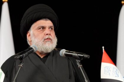 الصدر يدعو إلى حل المليشيات وتسليم السلاح للدولة