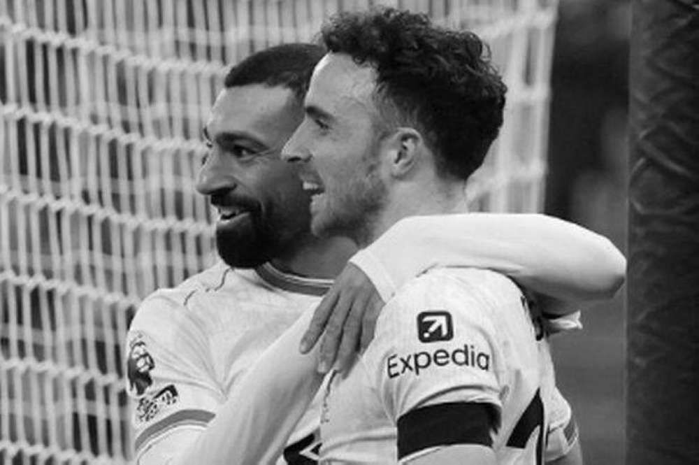 محمد صلاح ناعياً جوتا: لم أتخيل أن شيئاً سيخيفني من العودة إلى ليفربول محمد صلاح ناعياً جوتا: لم أتخيل أن شيئاً سيخيفني من العودة إلى ليفربول