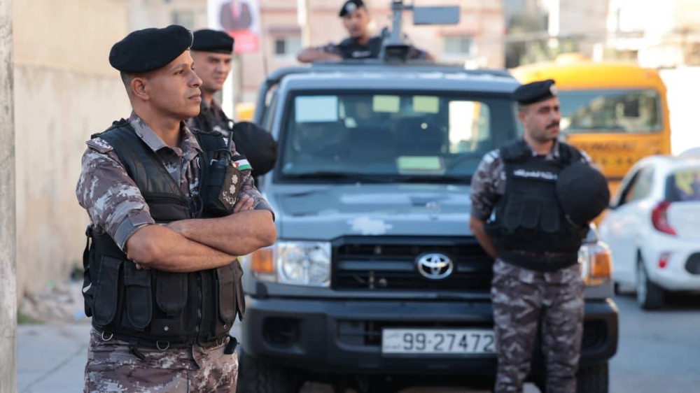 الأمن الأردني يحبط تهريب وثائق ومستندات لـ«الإخوان» الأمن الأردني يحبط تهريب وثائق ومستندات لـ«الإخوان»