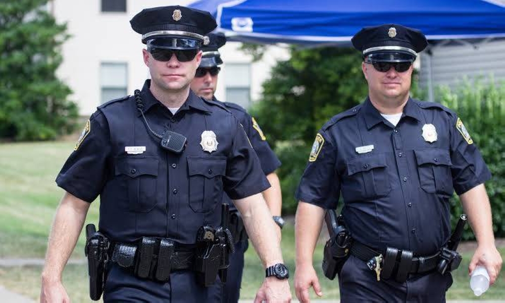 بعد يوم الاستقلال.. إطلاق نار يهز إنديانا الأمريكية ويثير مخاوف متجددة بعد يوم الاستقلال.. إطلاق نار يهز إنديانا الأمريكية ويثير مخاوف متجددة