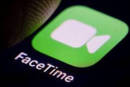 «iOS 26»: إيقاف مكالمات «فيس تايم» تلقائياً عند رصد محتوى غير لائق