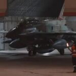 إسرائيل تقصف مواقع حوثية في اليمن بـ60 قنبلة