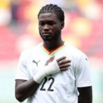 الغاني كريستوفر يمثّل القادسية حتى 2029