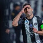 مصادر «عكاظ» تكشف موقف مدرب الشباب من حمدالله