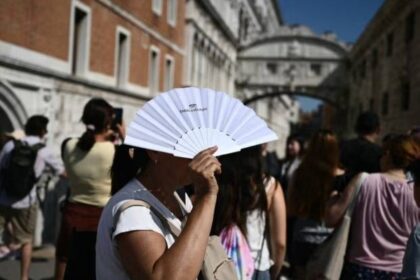 موجة حر قاتلة في أوروبا.. 2300 وفاة وتغير المناخ يضاعف الكارثة