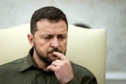 هجوم روسي عنيف على كييف.. وزيلينسكي يطالب الغرب بعقوبات جديدة على موسكو