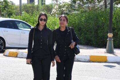 الحزن يخيم على نجوم الفن في جنازة المخرج سامح عبدالعزيز