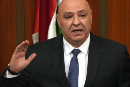 الرئيس اللبناني: لا تطبيع مع إسرائيل في الوقت الراهن