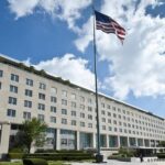 الخارجية الأمريكية تسرح 1350 موظفاً