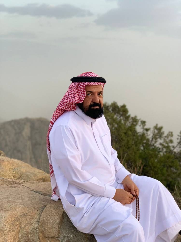 لماذا يخطئ المثقفون ؟ لماذا يخطئ المثقفون ؟