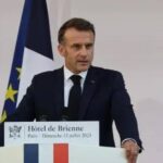 الرئيس الفرنسي يعلن خطة بلاده للتسلح