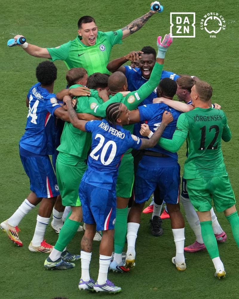 بعد تتويجه بكأس العالم.. «الشارة الذهبية» تزين قمصان تشيلسي لمدة 4 سنوات بعد تتويجه بكأس العالم.. «الشارة الذهبية» تزين قمصان تشيلسي لمدة 4 سنوات