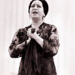 بين آخر ما غنّت.. والأغنية التي لم تستطع غناءها.. هكذا كانت أيام أم كلثوم الأخيرة