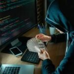 مصر: شبكة نسائية محترفة تواجه المحاكمة بتهمة ابتزاز الشباب إلكترونياً