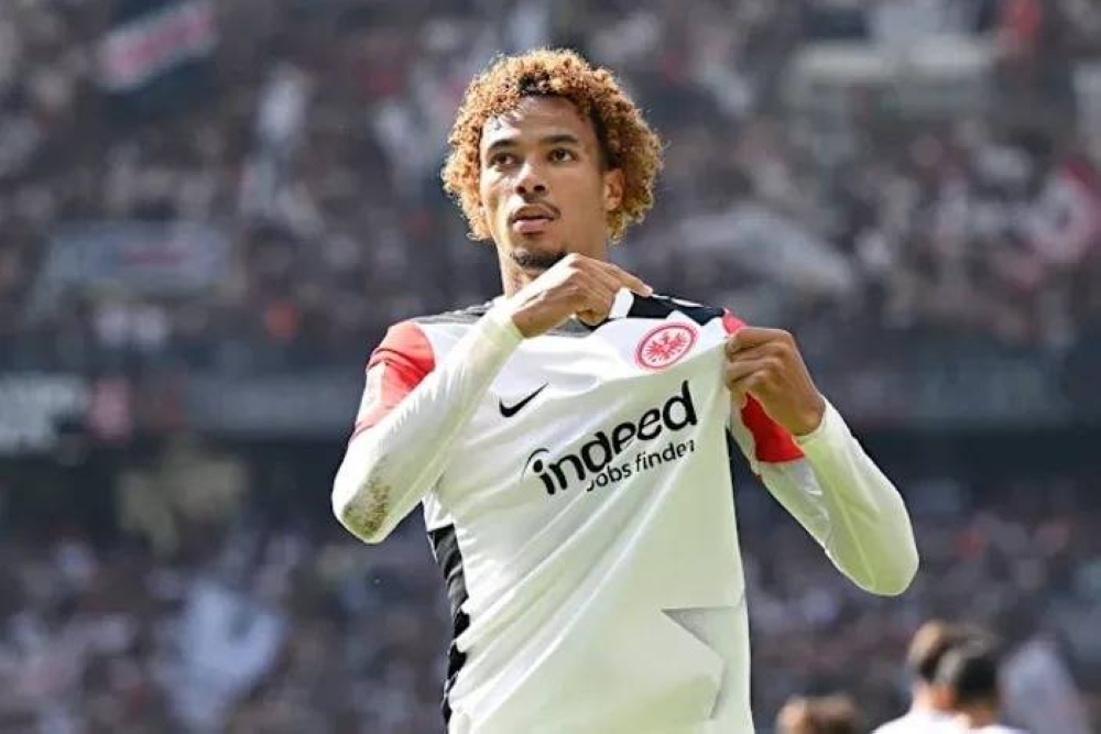 بعد انسحاب نيوكاسل.. ليفربول يتفق مع إيكيتيكي بعد انسحاب نيوكاسل.. ليفربول يتفق مع إيكيتيكي