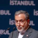 في رده على دول الترويكا الأوروبية.. عراقجي يحدد شروط بلاده للعودة للمفاوضات النووية