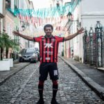 بعد 11 عاماً.. رومارينيو ينهي رحلته الخليجية ويعود للبرازيل