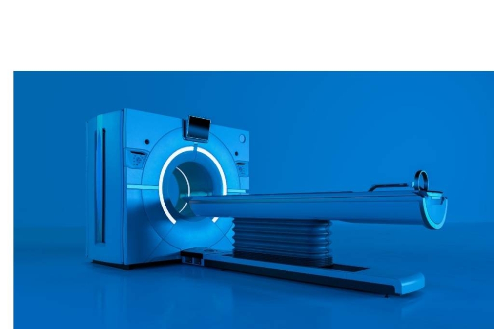 وفاة رجل في جهاز الرنين المغناطيسي بسبب قلادة معدنية