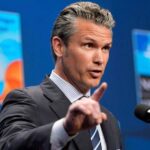 لماذا استقال مستشار وزير الدفاع الأمريكي؟