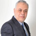 أشرف زكي: مليون جنيه غرامة على مشاركة «البلوجر» أو «التيك توكر» في الأعمال الفنية