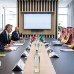 الأمير عبدالعزيز بن سعود يلتقي وزير الدولة لشؤون الأمن بوزارة الداخلية البريطانية