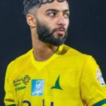 «أبوالشامات» تحت رادار الشباب