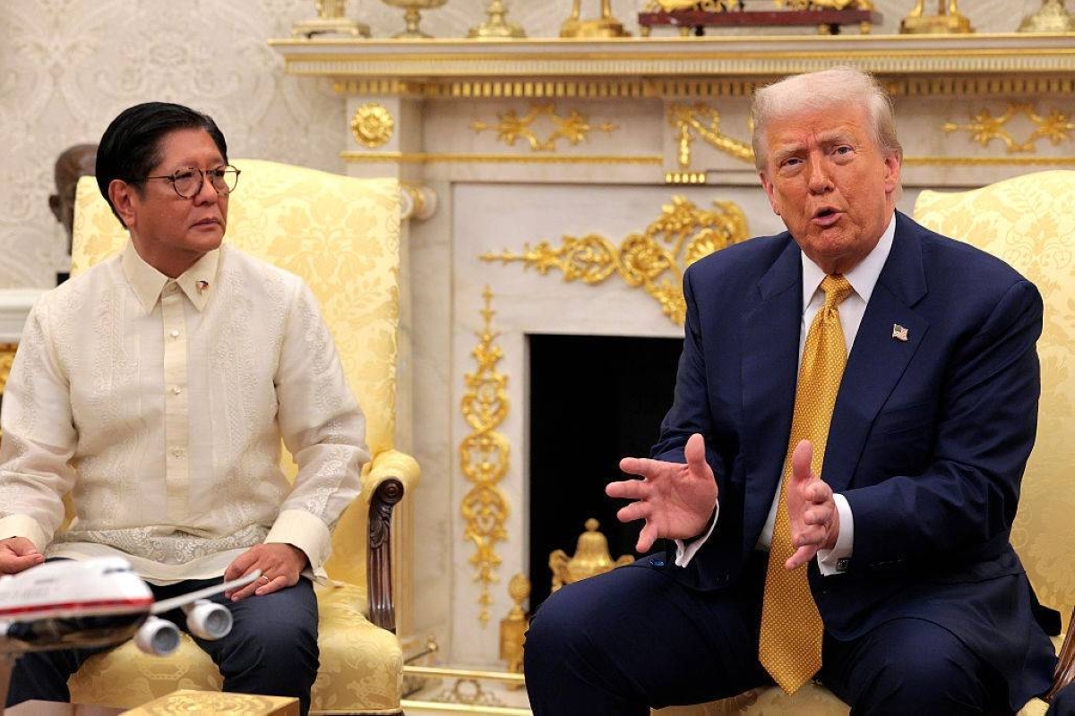 ترمب: تلقيت دعوة لزيارة الصين.. وسألتقي شي بالمستقبل غير البعيد ترمب: تلقيت دعوة لزيارة الصين.. وسألتقي شي بالمستقبل غير البعيد