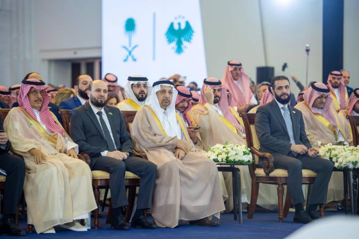 وجه دعوة للمستثمرين السوريين لزيارة المملكة.. الفالح: موقف السعودية راسخ في دعم دمشق نحو النمو والازدهار وجه دعوة للمستثمرين السوريين لزيارة المملكة.. الفالح: موقف السعودية راسخ في دعم دمشق نحو النمو والازدهار