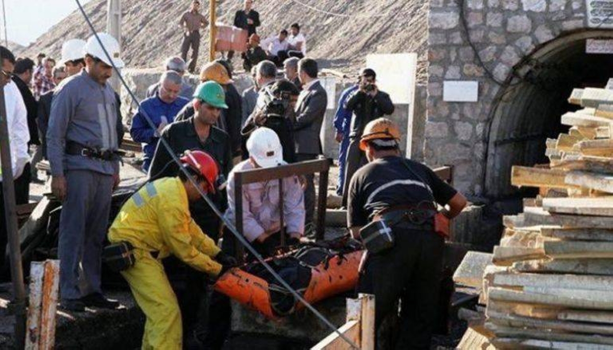 مقتل 6 عمال بانفجار في منجم فحم شمالي أفغانستان مقتل 6 عمال بانفجار في منجم فحم شمالي أفغانستان