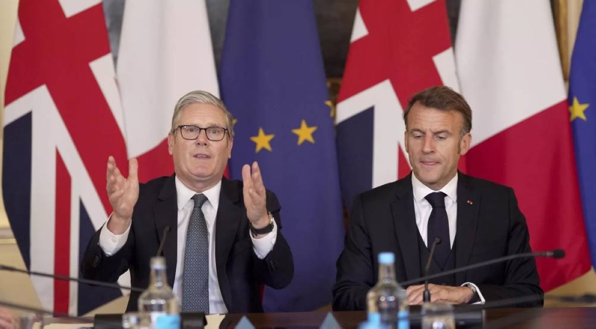 بريطانيا تخطط لإيصال المساعدات إلى غزة جواً بريطانيا تخطط لإيصال المساعدات إلى غزة جواً