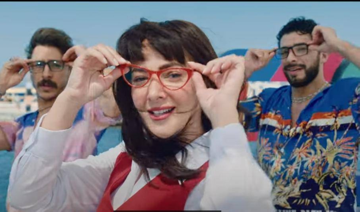 «أشرار» تجمع دنيا سمير غانم وأحمد سعد.. ما علاقة «روكي الغلابة»؟ «أشرار» تجمع دنيا سمير غانم وأحمد سعد.. ما علاقة «روكي الغلابة»؟