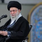 خامنئي: الغرب يتـذرع بالملف النووي للصدام مع إيران