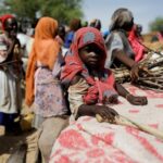 كارثة إنسانية.. سوء التغذية يفتك بحياة 13 طفلاً سودانياً نازحاً في دارفور