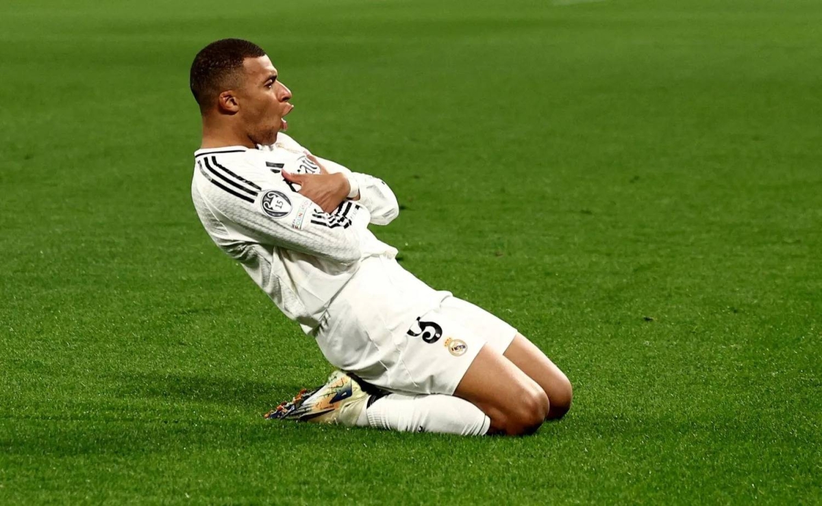 رسمياً.. ريال مدريد يمنح مبابي «قميص العظماء» رسمياً.. ريال مدريد يمنح مبابي «قميص العظماء»