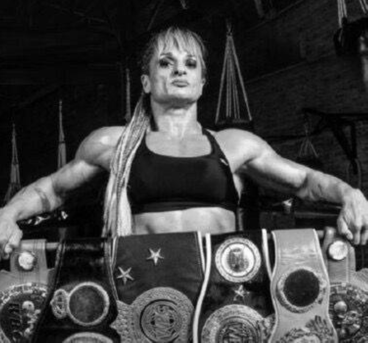 رحيل الملاكمة الأسطورية أليخاندرا أوليفيراس رحيل الملاكمة الأسطورية أليخاندرا أوليفيراس