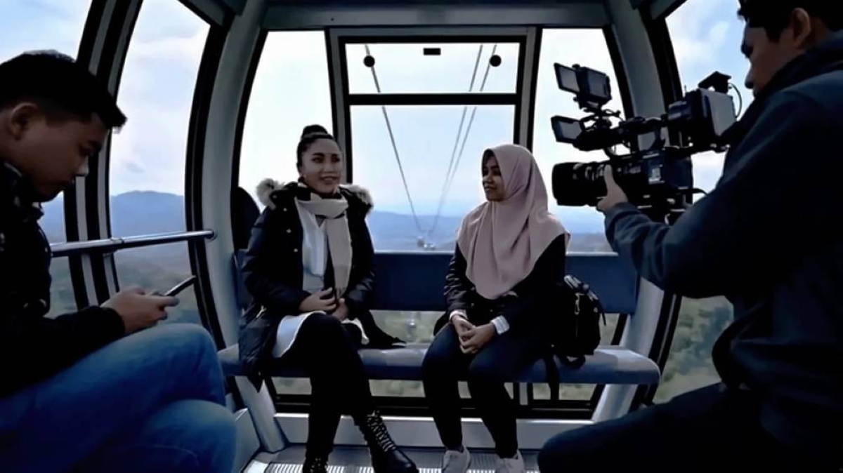 الذكاء الاصطناعي يضلّل زوجين ماليزيين بفيديو زائف وفتاة وهمية