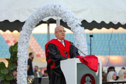 اختتام احتفالات الجامعة الهاشمية بتخريج طلبة كليات الطب والصيدلة والدراسات العليا 