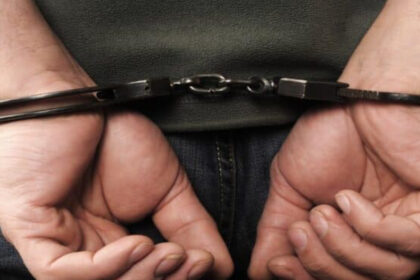 القبض على أربعة أشخاص سرقوا إحدى الشركات في إربد