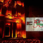 البترا تضيء الخزنة بألوان العلم المكسيكي احتفاء باليوبيل الذهبي للعلاقات الثنائية