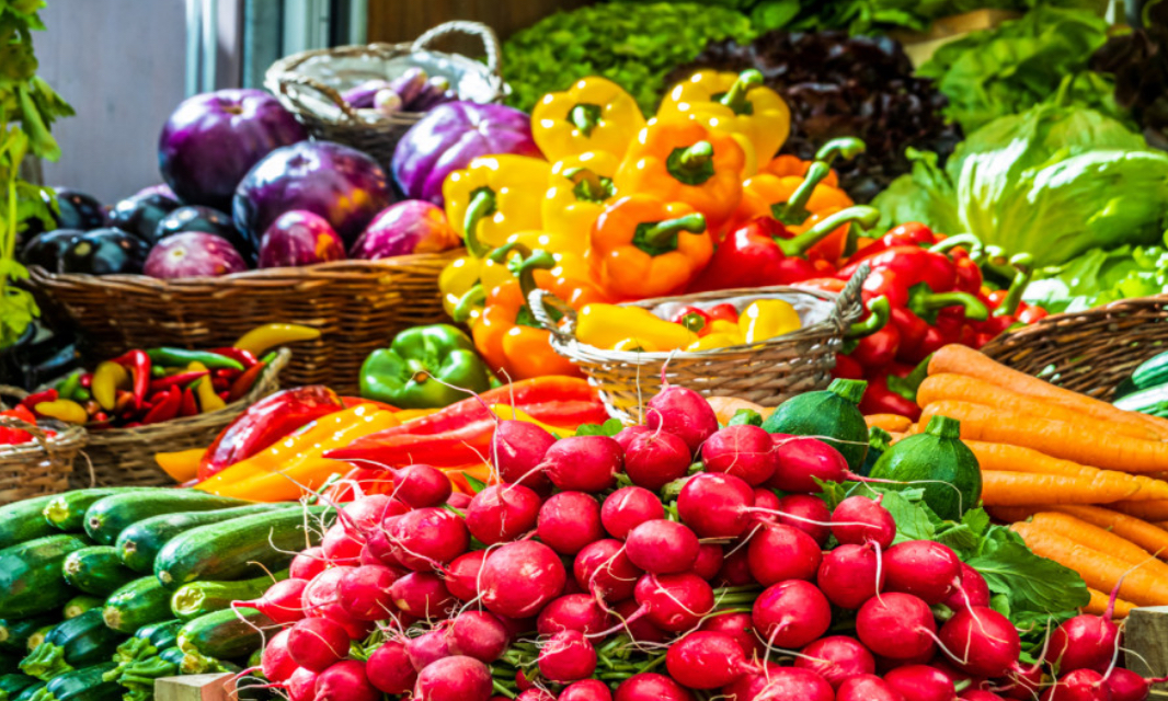 3548طنا من الخضار والفواكه ترد للسوق المركزي اليوم 3548طنا من الخضار والفواكه ترد للسوق المركزي اليوم