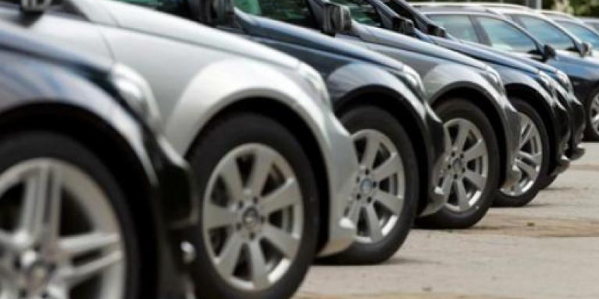 انخفاض ملحوظ في أسعار المركبات محلياً بعد تخفيض الضرائب والرسوم الجمركية انخفاض ملحوظ في أسعار المركبات محلياً بعد تخفيض الضرائب والرسوم الجمركية