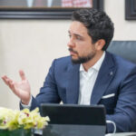 ولي العهد يشيد بمشروع أول قمر صناعي أردني