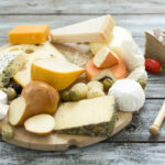 الجبن وكوابيس الليل؟ دراسة علمية تكشف مفاجأة