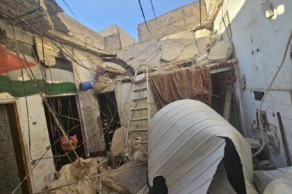 إصابة عدد من الأشخاص بانهيار سقف منزل في مخيم الزرقاء