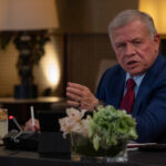 الملك يلتقي مع رئيس الوزراء الكندي خلال زيارة عمل إلى أوتاوا