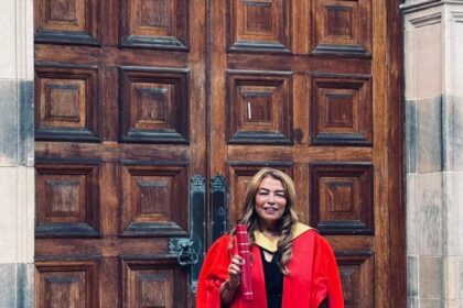أعرق جامعة عالمية تمنح العين عبلة عماوي الدكتوراه الفخرية وتفاعل بحديثها عن الملك وغزة (فيديو)