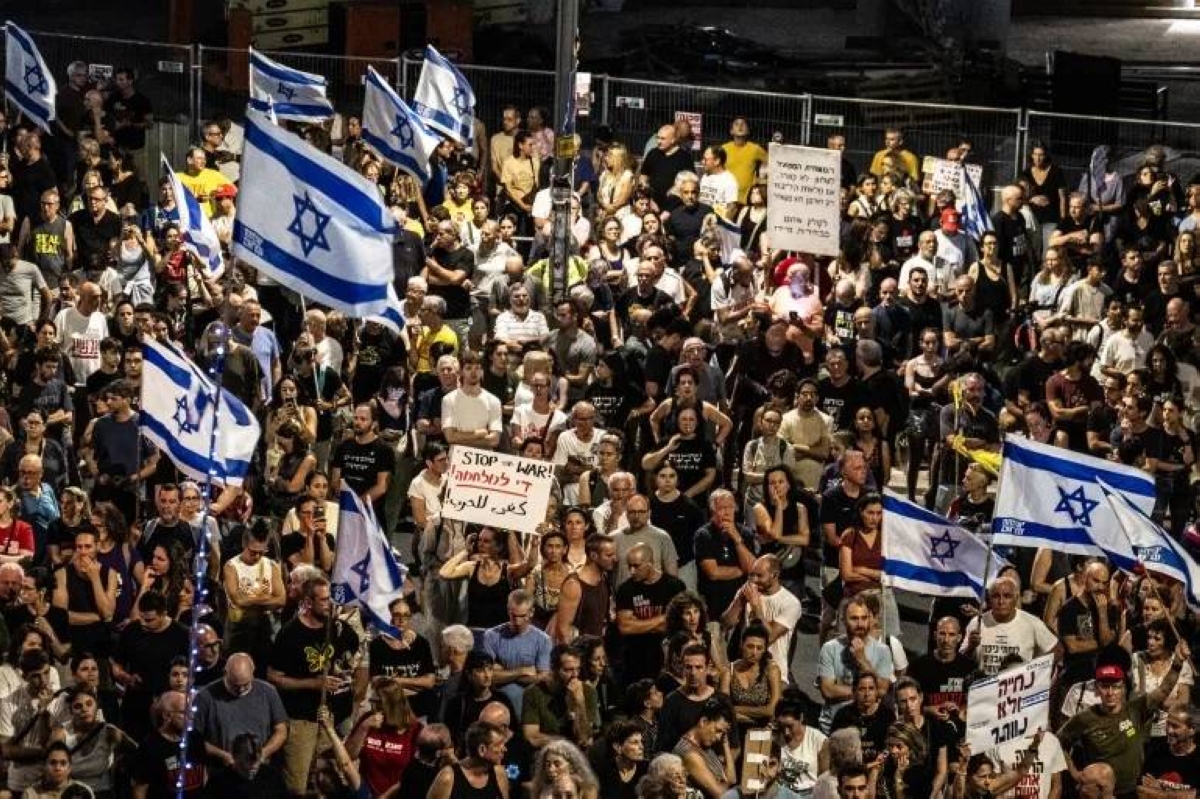 استطلاع جديد: الإسرائيليون لا يثقون بالجيش والحكومة استطلاع جديد: الإسرائيليون لا يثقون بالجيش والحكومة